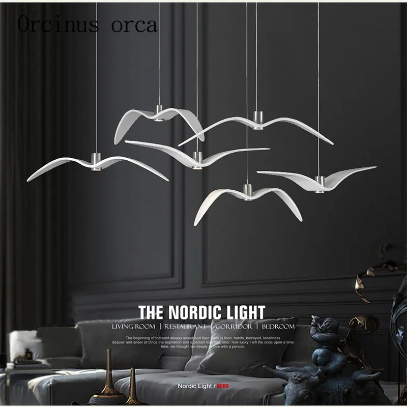 Nordic creative seagull chandelier modern minimalist fashion art bar bedroom dining room lamp Postage free
Nordic creative seagull chandelier modern minimalist fashion art bar bedroom dining room lamp Postage free