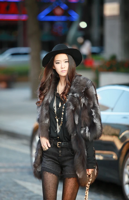 Free shipping New Silver fox coat women long natural fox fur coats winter fox fur jacket custom plus size J310025
Free shipping New Silver fox coat women long natural fox fur coats winter fox fur jacket custom plus size J310025