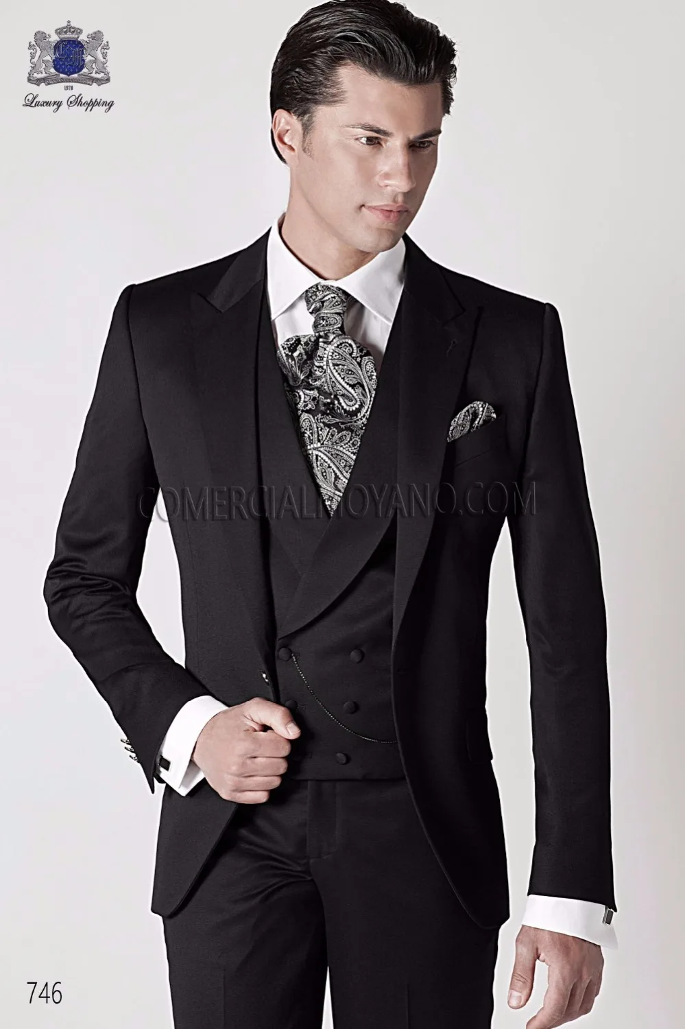 Fantastic One Button Black Groom Tuxedos Groomsmen Peak Lapel Mens Suits Blazers (Jacket+Pants+Vest+Tie) W:1176
Fantastic One Button Black Groom Tuxedos Groomsmen Peak Lapel Mens Suits Blazers (Jacket+Pants+Vest+Tie) W:1176