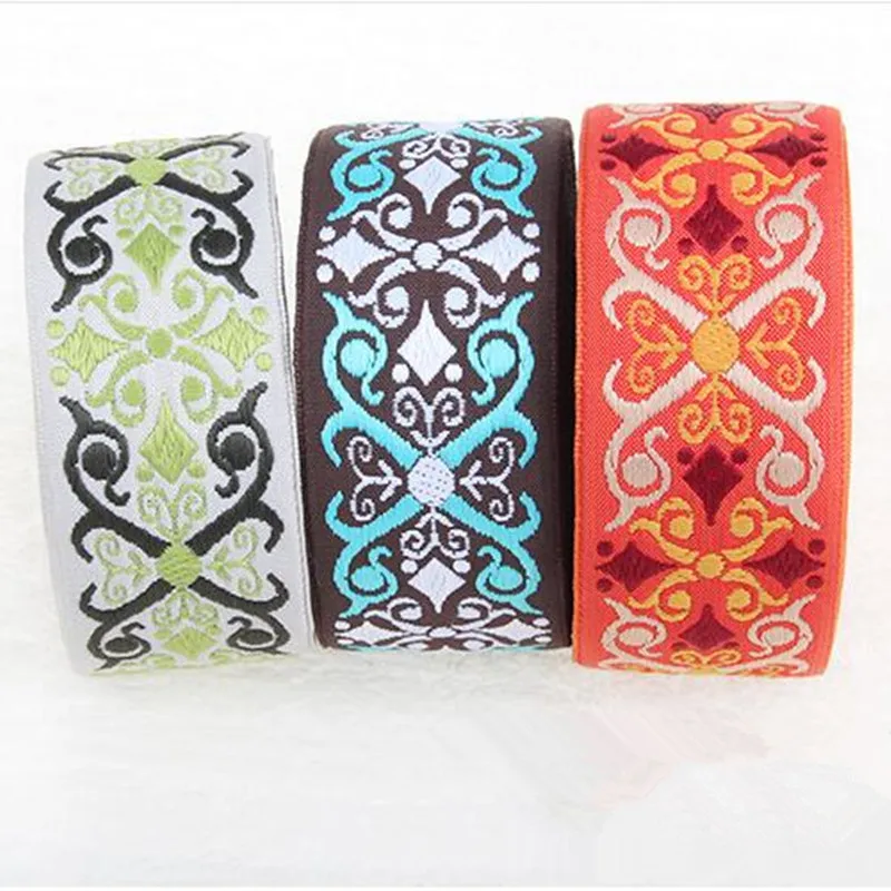 4cm single face classical folk style jacquard webbing, guitar strap ribbon,shoes webbing,apparel accessories webbing.
4cm single face classical folk style jacquard webbing, guitar strap ribbon,shoes webbing,apparel accessories webbing.