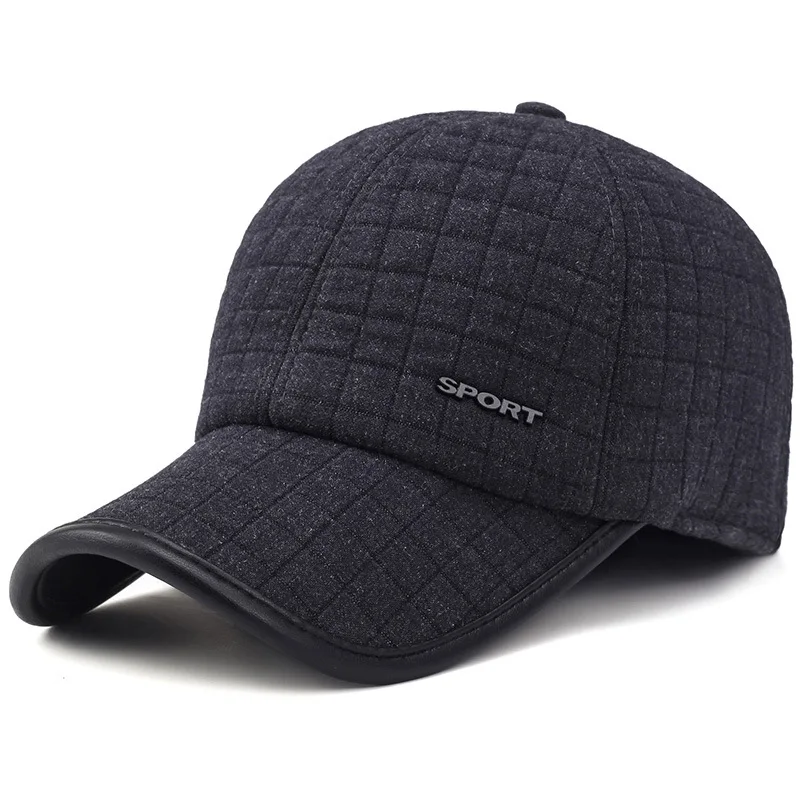 Gorra de invierno con orejeras plegadas vista lateral