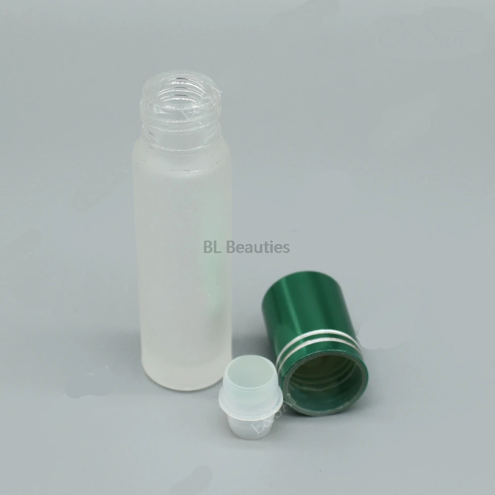1000pcs/lot 8ml Frosted Glass Roll On Essential Oils Perfume Bottles Empty Plastic Roller Ball Bottles
1000pcs/lot 8ml Frosted Glass Roll On Essential Oils Perfume Bottles Empty Plastic Roller Ball Bottles