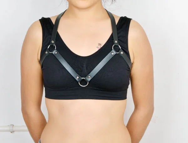 New sexy lingerie bondage harness Cage Bra fashionable sexy geometric black leather for lady bondage harness
New sexy lingerie bondage harness Cage Bra fashionable sexy geometric black leather for lady bondage harness
