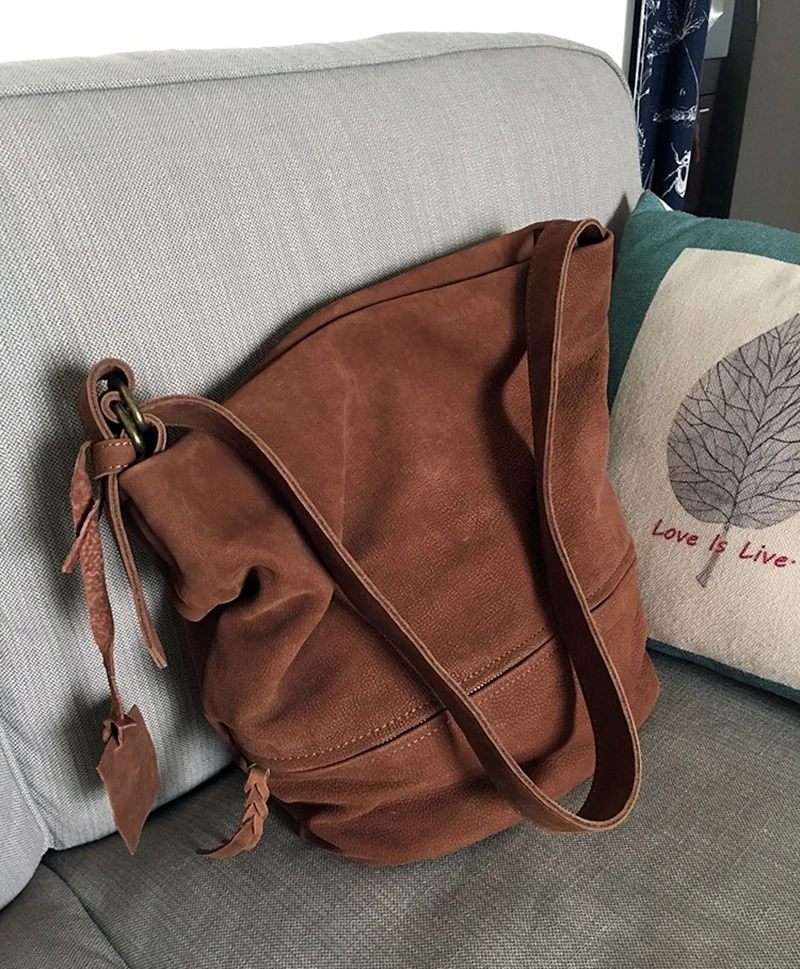 Vendange original design simple retro leather bucket bag short oblique cross bag handbag lady bag 2264
Vendange original design simple retro leather bucket bag short oblique cross bag handbag lady bag 2264