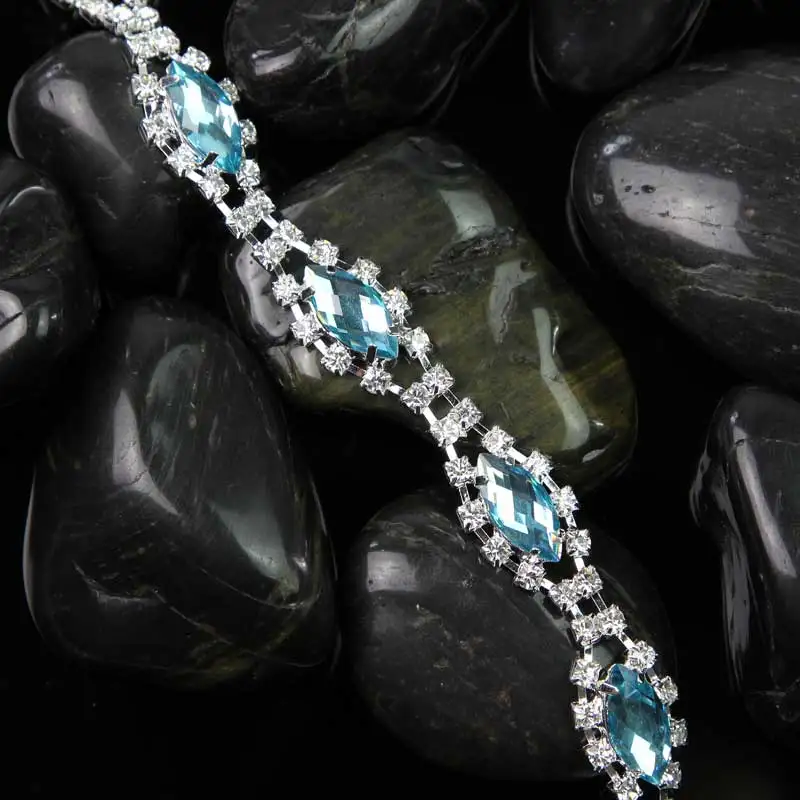 10Yards Rhinestone Chain Sew On Crystal Rhinestone Diamond Trim for Party Wedding Decor
10Yards Rhinestone Chain Sew On Crystal Rhinestone Diamond Trim for Party Wedding Decor