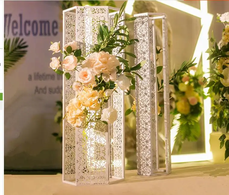 New wedding runway six prism road lead iron carved props road lead placed pieces welcome area decoration wedding road lead.
New wedding runway six prism road lead iron carved props road lead placed pieces welcome area decoration wedding road lead.