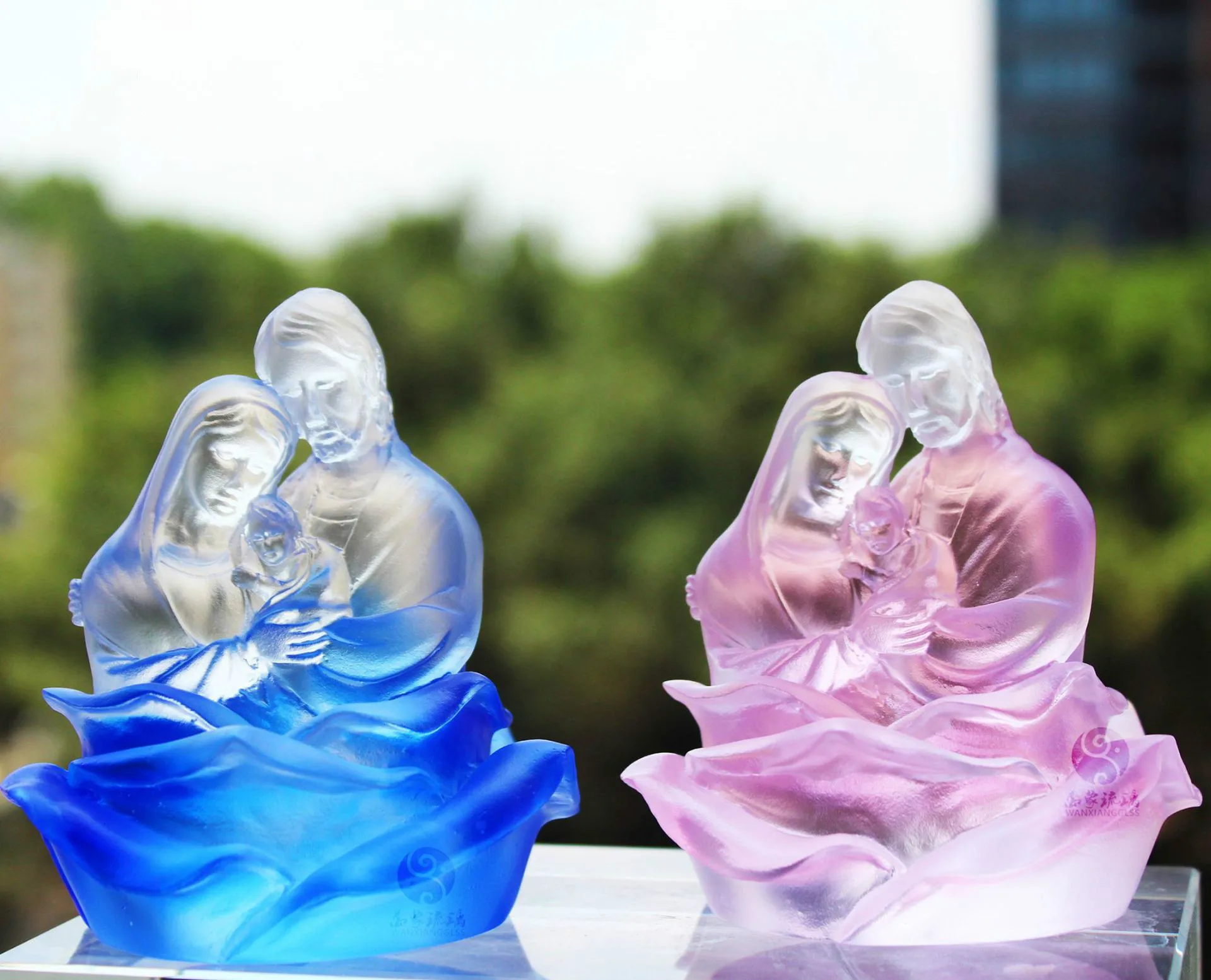 Glass Jesus Virgin Mary Son Family Three Crafts Glass Catholic Church Supplies Family Decoration Holiday Gifts
Glass Jesus Virgin Mary Son Family Three Crafts Glass Catholic Church Supplies Family Decoration Holiday Gifts