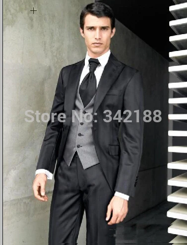 New Arrival One Button Black Groom Tuxedos Peak Lapel Best Man Groomsmen Men Wedding Suits Bridegroom (Jacket+Pants+Vest+Tie)
New Arrival One Button Black Groom Tuxedos Peak Lapel Best Man Groomsmen Men Wedding Suits Bridegroom (Jacket+Pants+Vest+Tie)