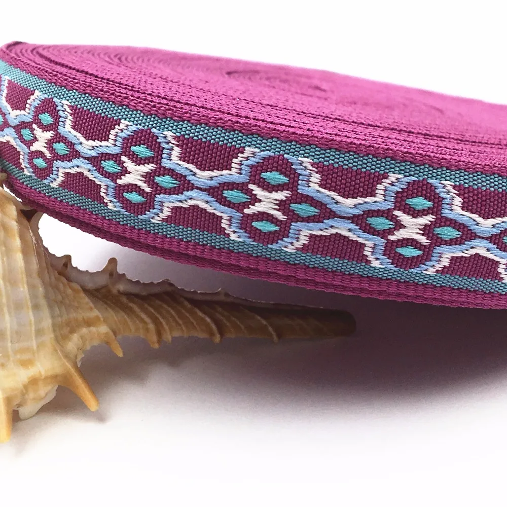 2017New 15mm wide 10yards/lot dark purple flower geometry Woven Jacquard Ribbon for dog chain/bags/clothing/handmade accessories
2017New 15mm wide 10yards/lot dark purple flower geometry Woven Jacquard Ribbon for dog chain/bags/clothing/handmade accessories