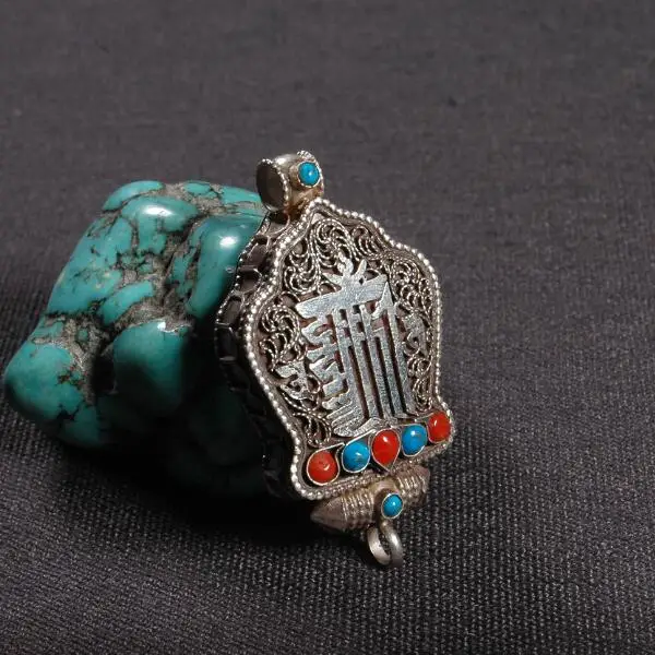 Handmade 925 Silver Gau Box Pendant Sterling Buddhist Klachakra Prayer Box Pendant Tibetan Gau Box Pendant
Handmade 925 Silver Gau Box Pendant Sterling Buddhist Klachakra Prayer Box Pendant Tibetan Gau Box Pendant