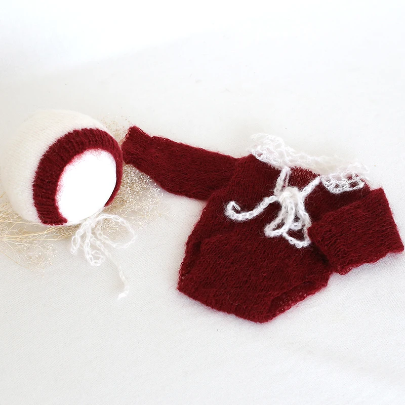 Santa bonnet and romper suit Photography props Newborn Christmas outfit Knit mohair hat and pant set
Santa bonnet and romper suit Photography props Newborn Christmas outfit Knit mohair hat and pant set