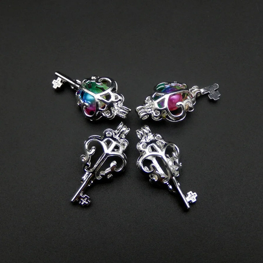 10pcs silver key pearl cage necklace pendant, aroma oil diffuser adds your own pearl, stone makes it more attractive.
10pcs silver key pearl cage necklace pendant, aroma oil diffuser adds your own pearl, stone makes it more attractive.