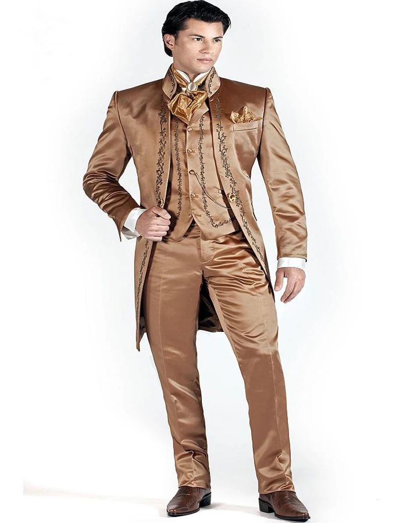 New Arrival Embroidery Groomsmen Mandarin Lapel Groom Tuxedos Men Suits Wedding/Prom Best Man Blazer ( Jacket+Pants+Vest+Tie)A53
New Arrival Embroidery Groomsmen Mandarin Lapel Groom Tuxedos Men Suits Wedding/Prom Best Man Blazer ( Jacket+Pants+Vest+Tie)A53