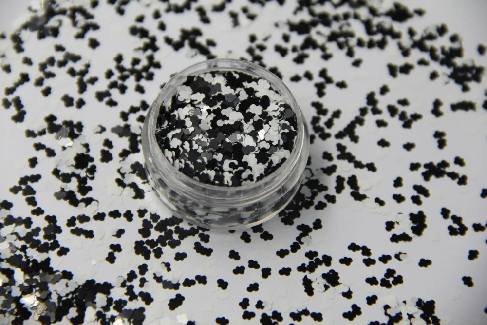 Solvent Resistant Mix Black and White Colors Cloud Shapes Glitter Spangles for nail art and DIY decoration 1Pack =50g
Solvent Resistant Mix Black and White Colors Cloud Shapes Glitter Spangles for nail art and DIY decoration 1Pack =50g