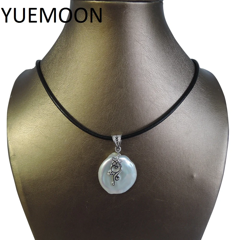 100% nature freshwater pearl pendant necklace ,REAL LEATHER chain-25-30 mm coin shape baroque pearl pendant necklace
100% nature freshwater pearl pendant necklace ,REAL LEATHER chain-25-30 mm coin shape baroque pearl pendant necklace
