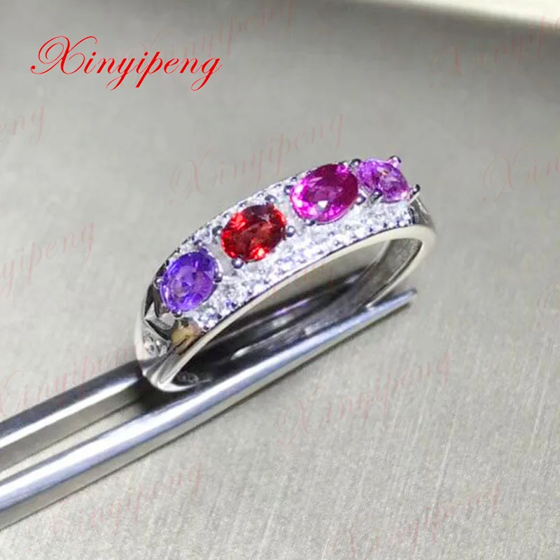 Xin yi peng 925 silver natural color sapphire ring, the woman ring, anniversary gift.
Xin yi peng 925 silver natural color sapphire ring, the woman ring, anniversary gift.