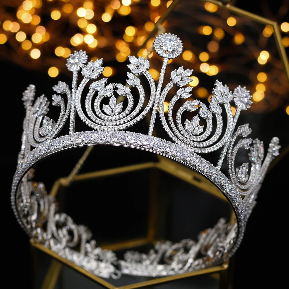 Luxury retro Queen of the Kings Bride zircon crown for female headwear prom bride headdress and crown hair jewelry Accessories
Luxury retro Queen of the Kings Bride zircon crown for female headwear prom bride headdress and crown hair jewelry Accessories