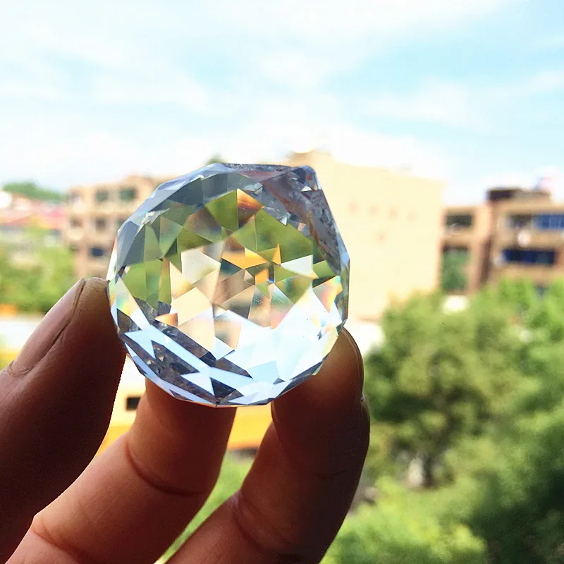 1Pc 50mm Clear Faceted Ligth Ball Crystal Chandelier Part Diy Window Suncatcher Hanging Drop Christmas Tree Pendants Decoration
1Pc 50mm Clear Faceted Ligth Ball Crystal Chandelier Part Diy Window Suncatcher Hanging Drop Christmas Tree Pendants Decoration