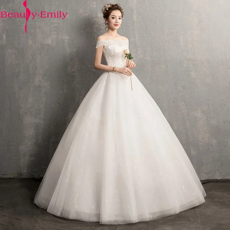 Elegant Boat Neck Lace Appliques White Wedding Dress 2019 Sexy Off the Shoulder Sleeveless Wedding Gown Lace Up Back Bride Dress
Elegant Boat Neck Lace Appliques White Wedding Dress 2019 Sexy Off the Shoulder Sleeveless Wedding Gown Lace Up Back Bride Dress