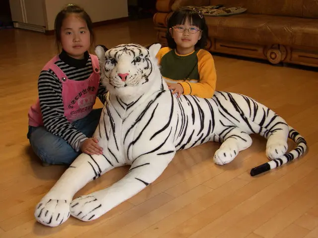 big lovely simulaiton tiger toy huge white tiger doll plush lying white tiger doll gift about 150cm 0845
big lovely simulaiton tiger toy huge white tiger doll plush lying white tiger doll gift about 150cm 0845