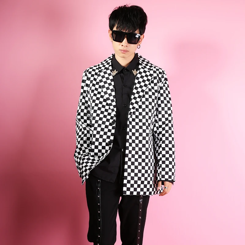 New Black And White Plaid Blazer Coat Men Loose Suit Hong Kong Style Retro Jacket Mens Casual Bridegroom Suits Plus Size Dress
New Black And White Plaid Blazer Coat Men Loose Suit Hong Kong Style Retro Jacket Mens Casual Bridegroom Suits Plus Size Dress