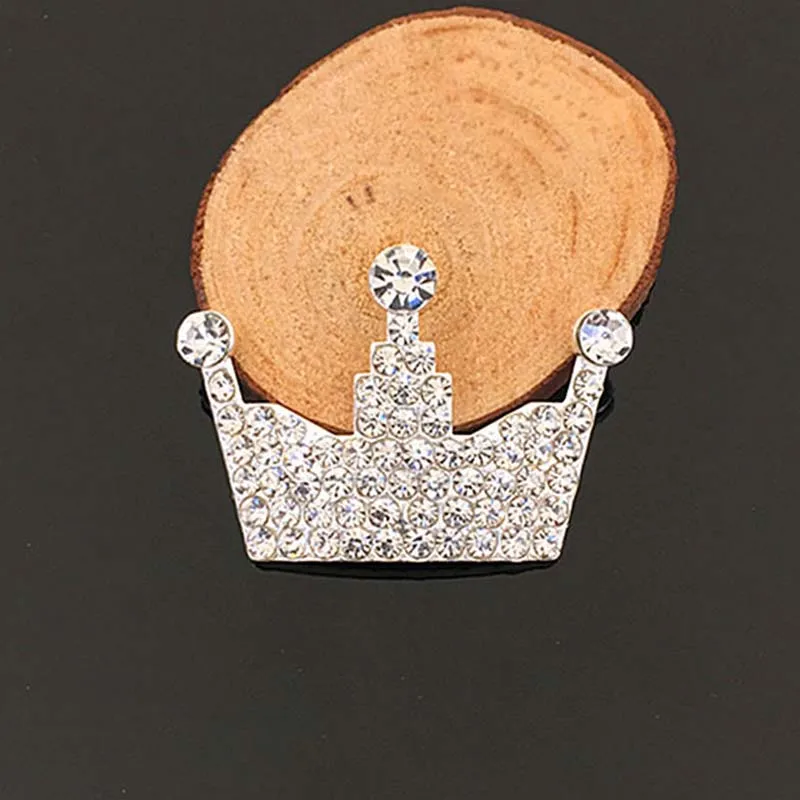 2016New 50Pcs Full Crystal Crown Rhinestones Button Three Stars Queen Crown for DIY Accessory HZ26
2016New 50Pcs Full Crystal Crown Rhinestones Button Three Stars Queen Crown for DIY Accessory HZ26
