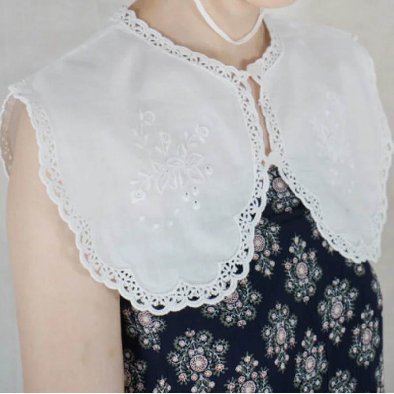 Embroidery collars white cotton White cotton embroidery small flower wavy side classical beautiful decorative collar small shawl
Embroidery collars white cotton White cotton embroidery small flower wavy side classical beautiful decorative collar small shawl