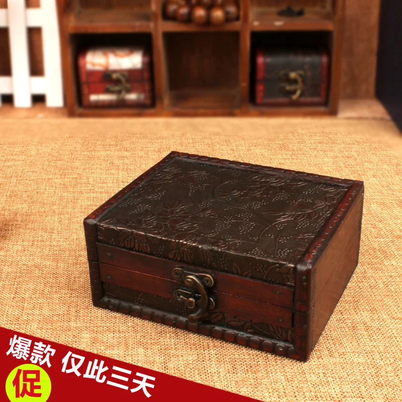 Retro interlocking wooden box photo locket European retro wooden storage box storage props
Retro interlocking wooden box photo locket European retro wooden storage box storage props