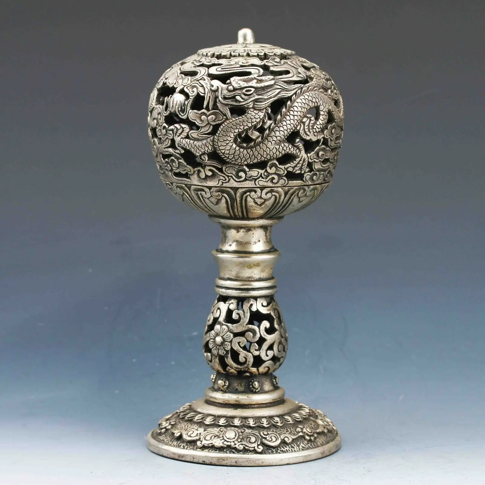 Chinese Old Tibet Silver Copper Hand-Carved Dragon Incense Burner Censer Statue
Chinese Old Tibet Silver Copper Hand-Carved Dragon Incense Burner Censer Statue