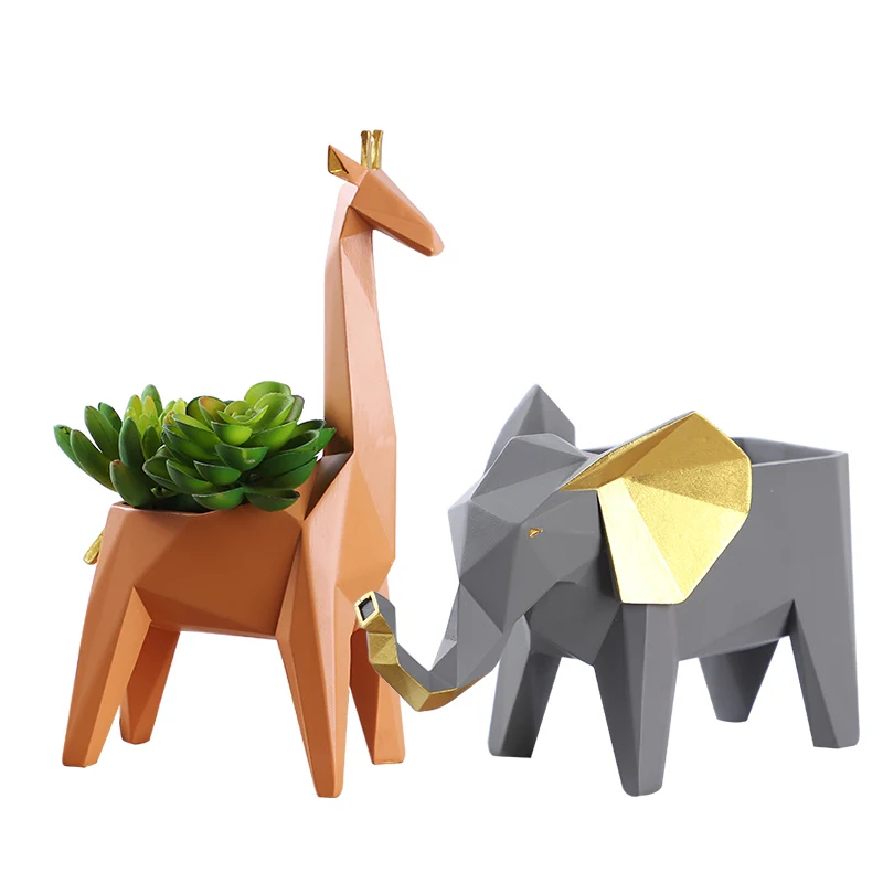 Unique geometric line shape animal desktop small item storage box African elephant giraffe desktop resin small sculpture
Unique geometric line shape animal desktop small item storage box African elephant giraffe desktop resin small sculpture