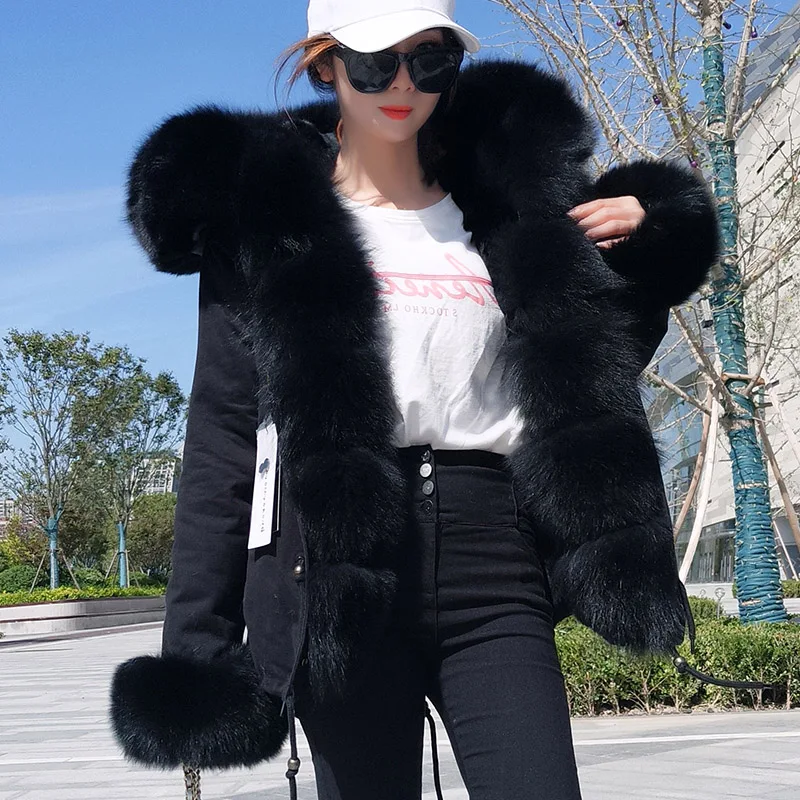 2022 short women outwear thick warm real fox fur collar coat Faux fur Liner parka winter jacket
2022 short women outwear thick warm real fox fur collar coat Faux fur Liner parka winter jacket