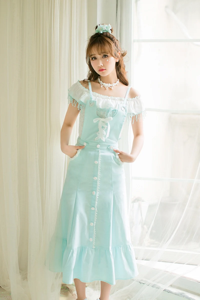 Princess sweet lolita 2017 new summer arrival dress Candy Rain sweet lace bow sleeveless elegent dress C22AB7102
Princess sweet lolita 2017 new summer arrival dress Candy Rain sweet lace bow sleeveless elegent dress C22AB7102