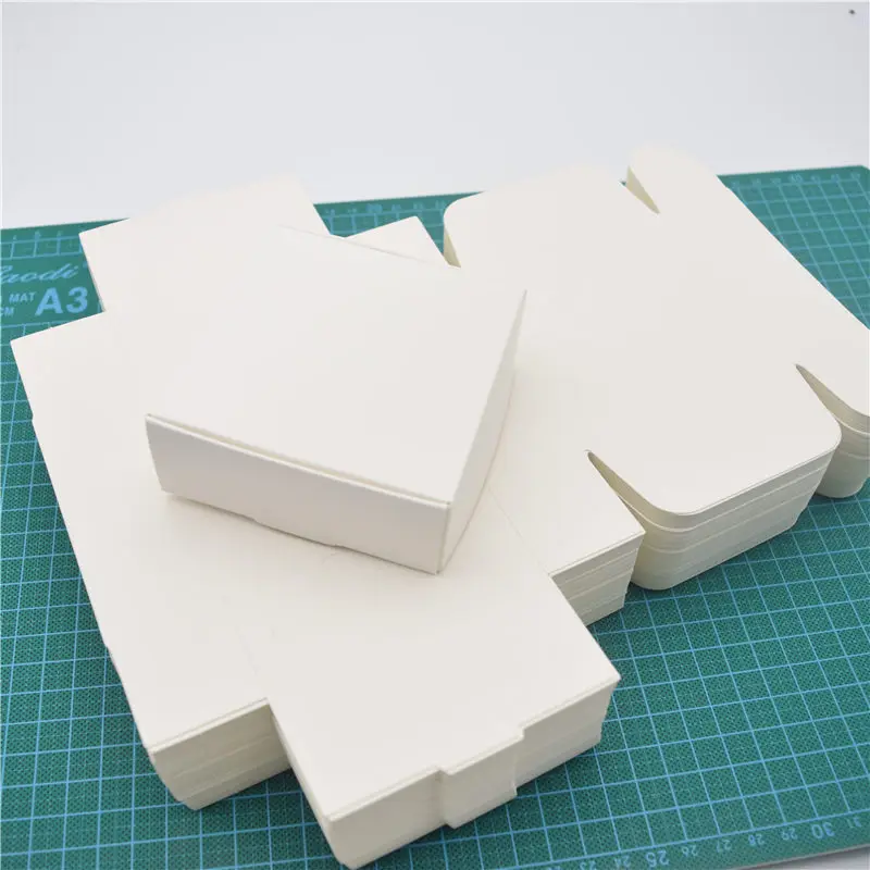 100pcs White Paper Candy Box,small Cardboard Paper Packaging Box,Craft Gift Handmade Soap Packaging Box
100pcs White Paper Candy Box,small Cardboard Paper Packaging Box,Craft Gift Handmade Soap Packaging Box