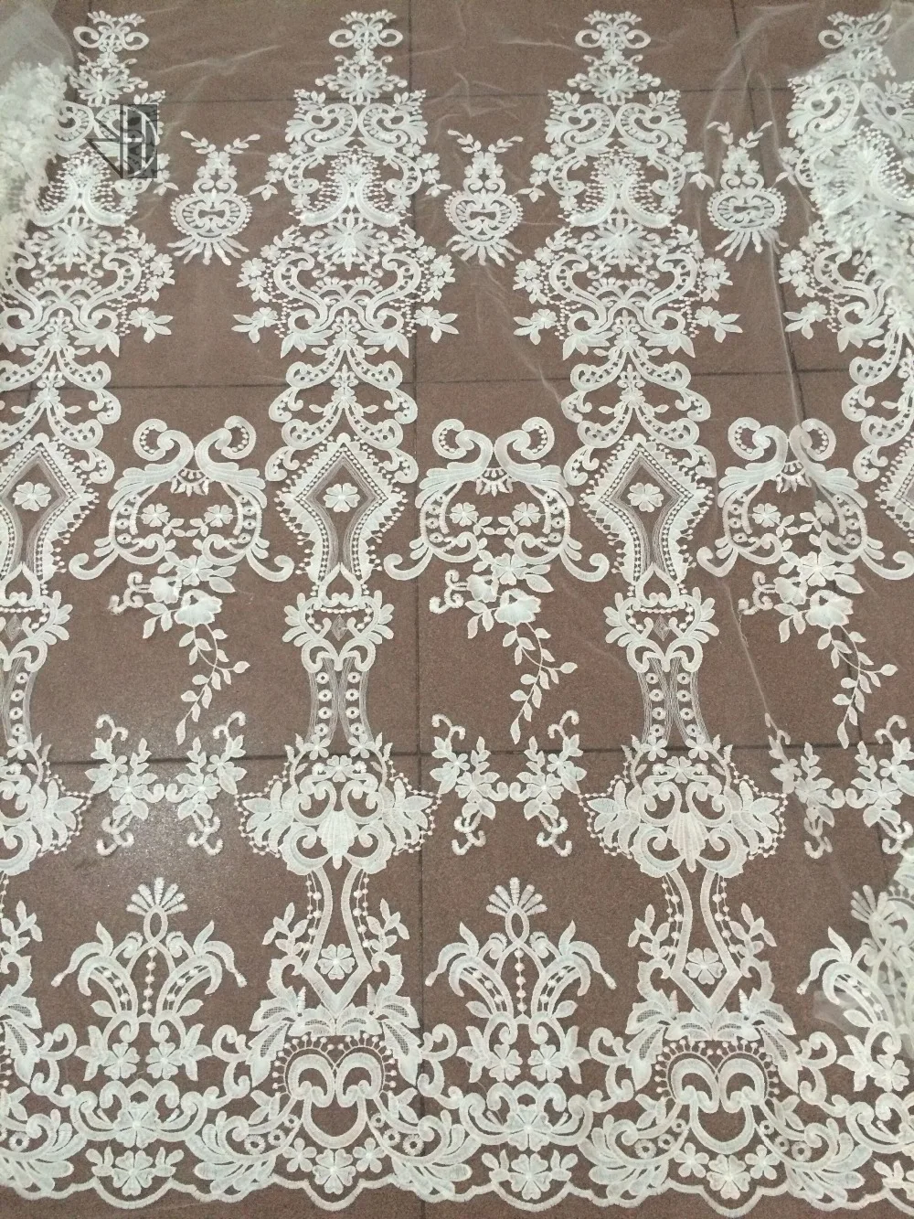 5 yards High Quality French tulle lace fabric embroidered French Net Lace fabric SYJ-7134 for wedding
5 yards High Quality French tulle lace fabric embroidered French Net Lace fabric SYJ-7134 for wedding