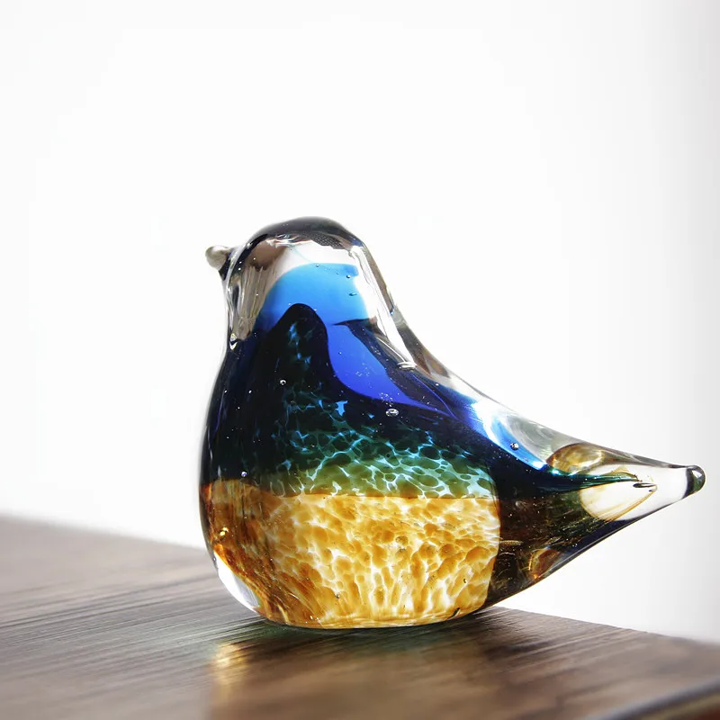 Handmade art birds decoration small animal Home decor Nordic creative gift statue desktop Lovely Bird figurine
Handmade art birds decoration small animal Home decor Nordic creative gift statue desktop Lovely Bird figurine