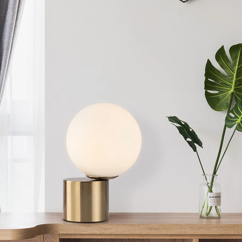 Glass Table lamp Modern Bedroom bedside table lights Desk Lamps LED Night Lamps lighting fixtures luminiare Round Globle lamp
Glass Table lamp Modern Bedroom bedside table lights Desk Lamps LED Night Lamps lighting fixtures luminiare Round Globle lamp