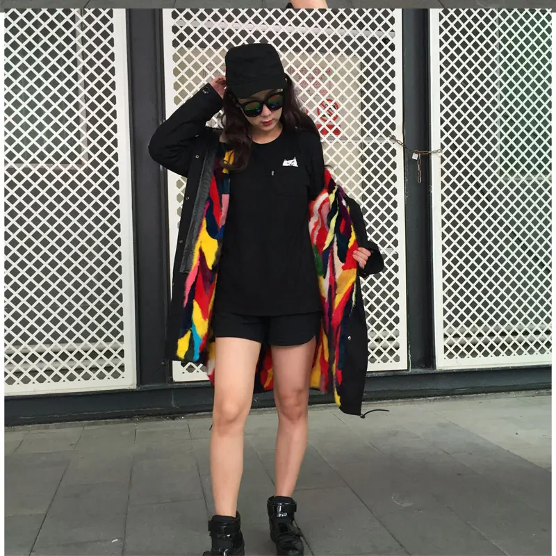 New Fashion Women Fur Coat Real Mink Fur Jacket Colorful Mink Fur Lined Short Black Shell Coats
New Fashion Women Fur Coat Real Mink Fur Jacket Colorful Mink Fur Lined Short Black Shell Coats