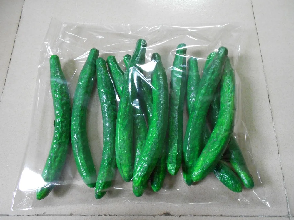 8cm cucumber Simulation fruit Mini Fruit model simulation fruit vegetable set fake fruit decorative accessories
8cm cucumber Simulation fruit Mini Fruit model simulation fruit vegetable set fake fruit decorative accessories