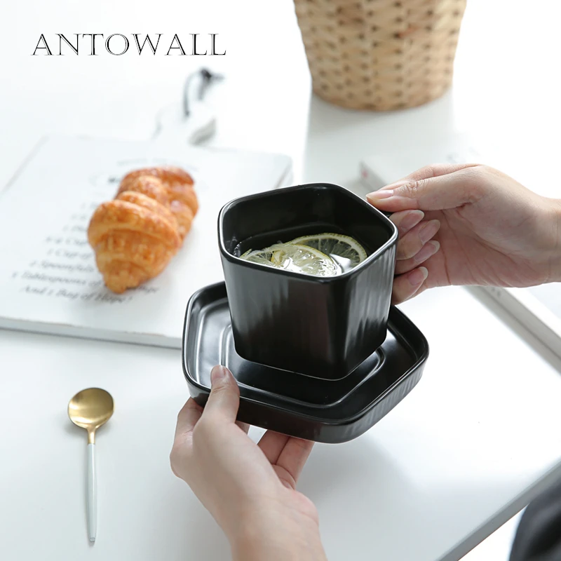ANTOWALL Nordic Simple Solid Color Ceramic Mug Teapot Elegant Coffee Mug Tea Water Cup With Saucer Porcelain Drinkware
ANTOWALL Nordic Simple Solid Color Ceramic Mug Teapot Elegant Coffee Mug Tea Water Cup With Saucer Porcelain Drinkware