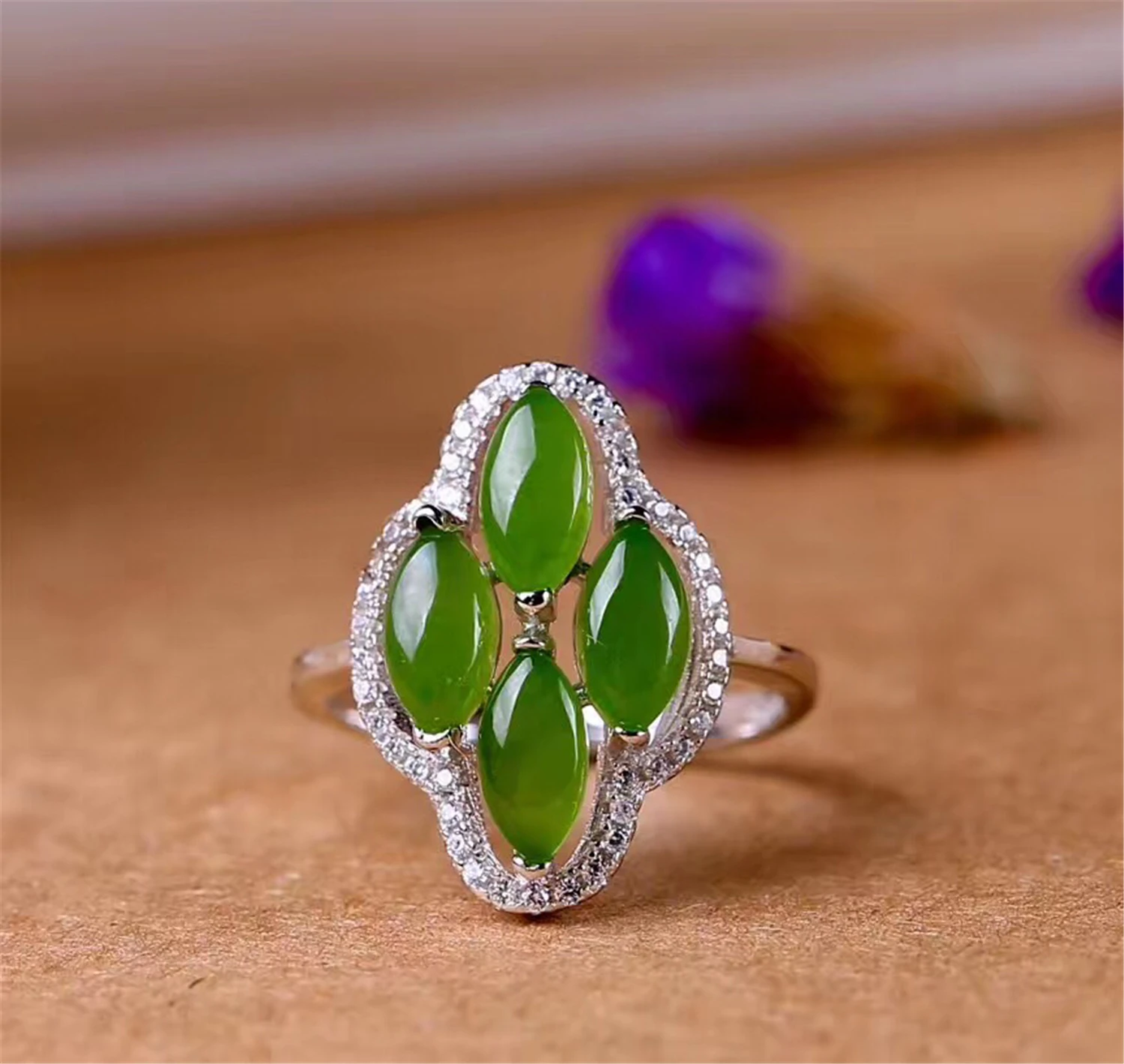 Classic New S925 with Certificate Sterling Silver Natural Chinese Hetian Green Jade Women Jasper Ring
Classic New S925 with Certificate Sterling Silver Natural Chinese Hetian Green Jade Women Jasper Ring