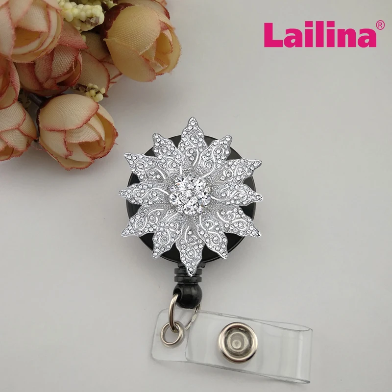20pcs/Lot Blingbling Clear Rhinestone ID Badge Holder Elegant Floral Crystal Summery Fun Flower Name Card Retractab Clips Brooch
20pcs/Lot Blingbling Clear Rhinestone ID Badge Holder Elegant Floral Crystal Summery Fun Flower Name Card Retractab Clips Brooch