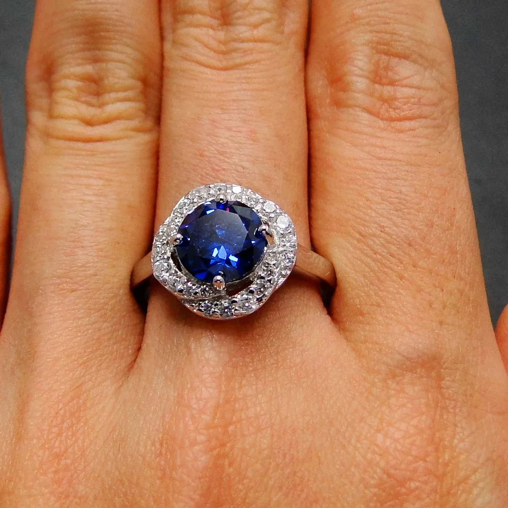 Wedding Jewelry Tanzanite Ring 925 Silver Rings Round 8mm Tanzanite Women Jewelry Ring CZ Wedding Rings Party Jewelry Size 7/8/9
Wedding Jewelry Tanzanite Ring 925 Silver Rings Round 8mm Tanzanite Women Jewelry Ring CZ Wedding Rings Party Jewelry Size 7/8/9