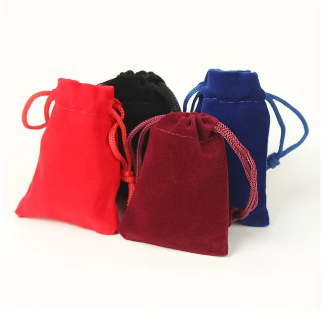 500pcs/lot Wholesale 7x9 cm/2.76''x3.54'' inches Drawstring Velvet Bag Pouch For Jewelry Bags Necklace Earrings Ring Pouches
500pcs/lot Wholesale 7x9 cm/2.76''x3.54'' inches Drawstring Velvet Bag Pouch For Jewelry Bags Necklace Earrings Ring Pouches