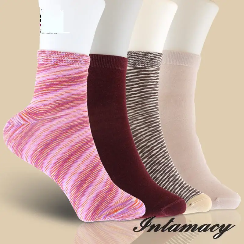 Four Seasons Can Wear Women's 80% Silk Socks, Thickening Warm, Silk Knitted Socks, Breathable, Comfortable, Deodorant
Four Seasons Can Wear Women's 80% Silk Socks, Thickening Warm, Silk Knitted Socks, Breathable, Comfortable, Deodorant