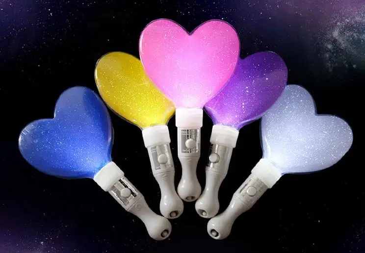 660pcs/lot Colorful 21CM LED Heart Shape Glowing Light Stick In the dark Concert Events Flashing Wedding Festival Party Supplies
660pcs/lot Colorful 21CM LED Heart Shape Glowing Light Stick In the dark Concert Events Flashing Wedding Festival Party Supplies