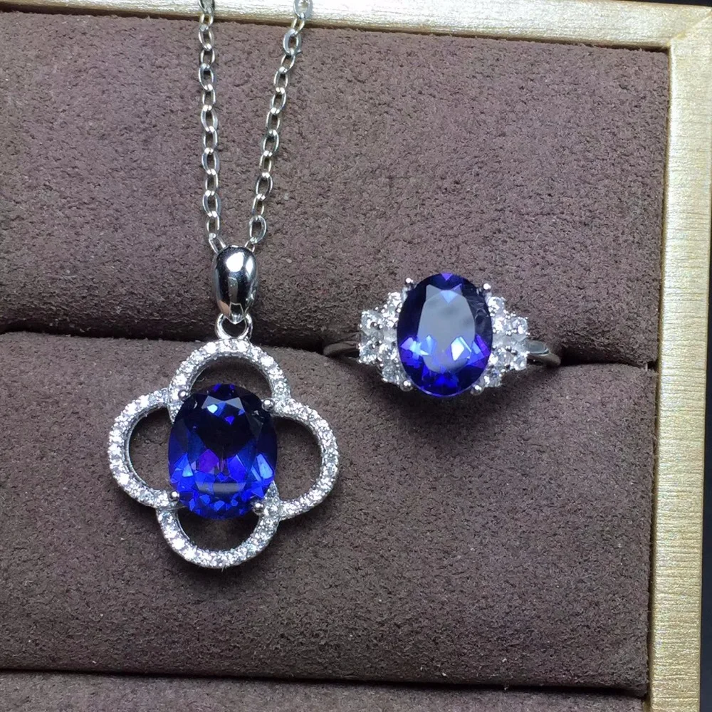 Natural topaz set, dark blue color, large gemstone particles, 925 silver, professional jewelry sales
Natural topaz set, dark blue color, large gemstone particles, 925 silver, professional jewelry sales