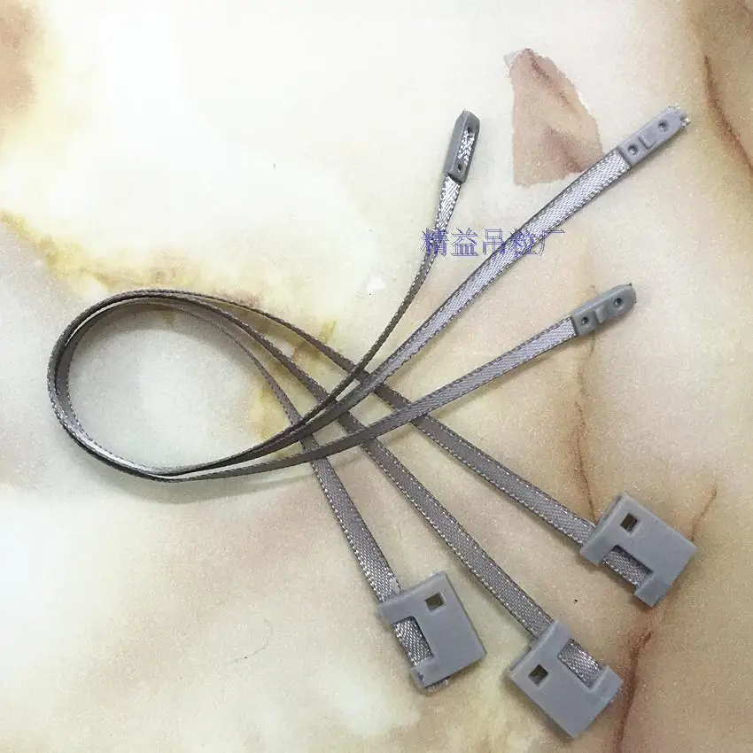 New color in stock grey silk string hang tag strings in apparel price paper loop cord for garment 1000pcs lot
New color in stock grey silk string hang tag strings in apparel price paper loop cord for garment 1000pcs lot