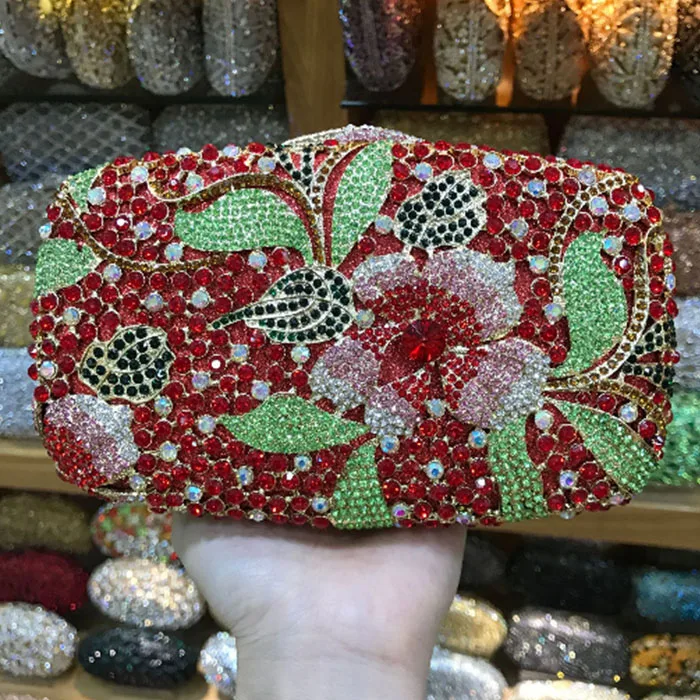 red/silver Crystal Rhinestones Women Evening Party Cocktail Bags Hollow Out Metal Bridal Clutch Wedding Purse Minaudiere Handbag
red/silver Crystal Rhinestones Women Evening Party Cocktail Bags Hollow Out Metal Bridal Clutch Wedding Purse Minaudiere Handbag