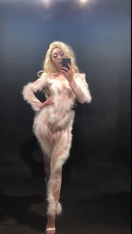 New Women Sexy White Fluff Jumpsuit Skin Color Bodysuit Nightclub Party Stage Wear Performance Costumes Singer Dancer Clothing
New Women Sexy White Fluff Jumpsuit Skin Color Bodysuit Nightclub Party Stage Wear Performance Costumes Singer Dancer Clothing