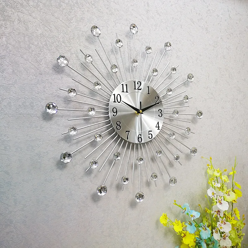 European Creative Wrought Iron Personality Wall Clock Modern Home Fashion Living Room Clock Mute Simple Decorative Quartz Clock
European Creative Wrought Iron Personality Wall Clock Modern Home Fashion Living Room Clock Mute Simple Decorative Quartz Clock
